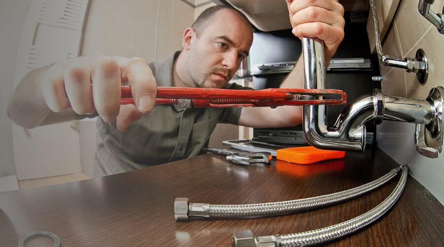Local expert plumbing services in Baylis, IL